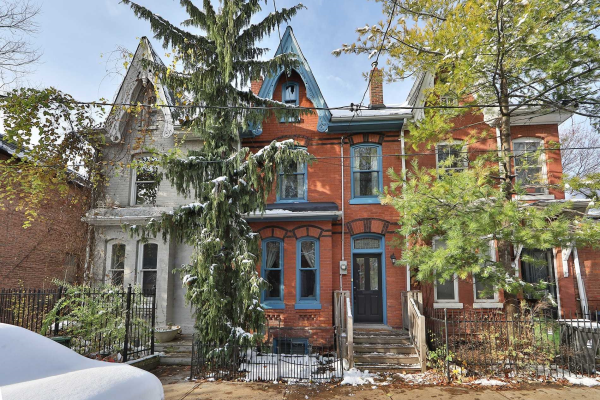 220 Ontario St, Toronto