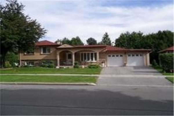 100 Cresthaven Dr, Toronto