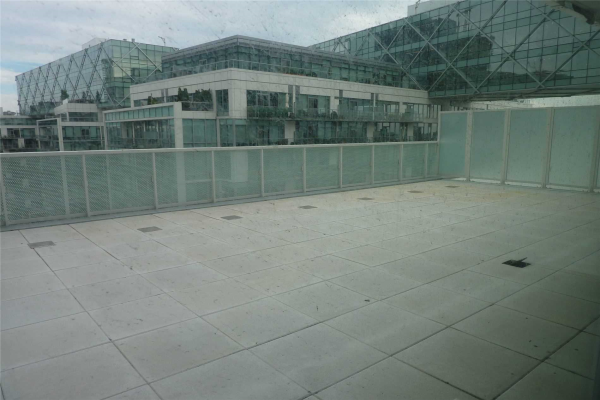 15 Queens Quay E, Toronto