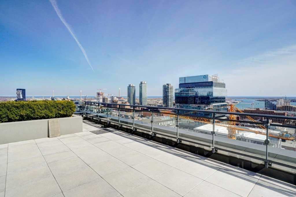 460 Adelaide St E, #1216