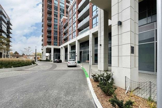 31 Tippett Rd, #453