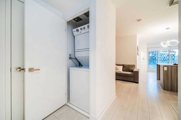 31 Tippett Rd, #453