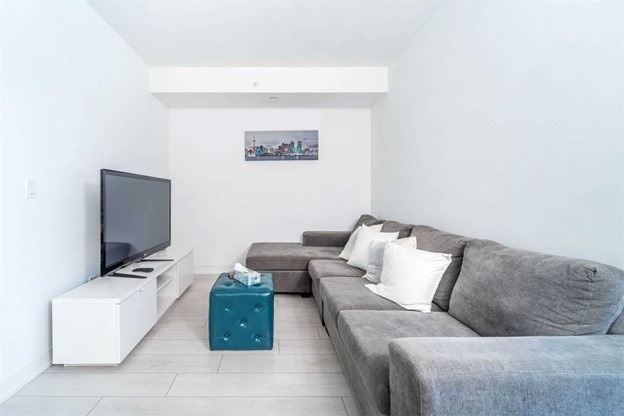 31 Tippett Rd, #453