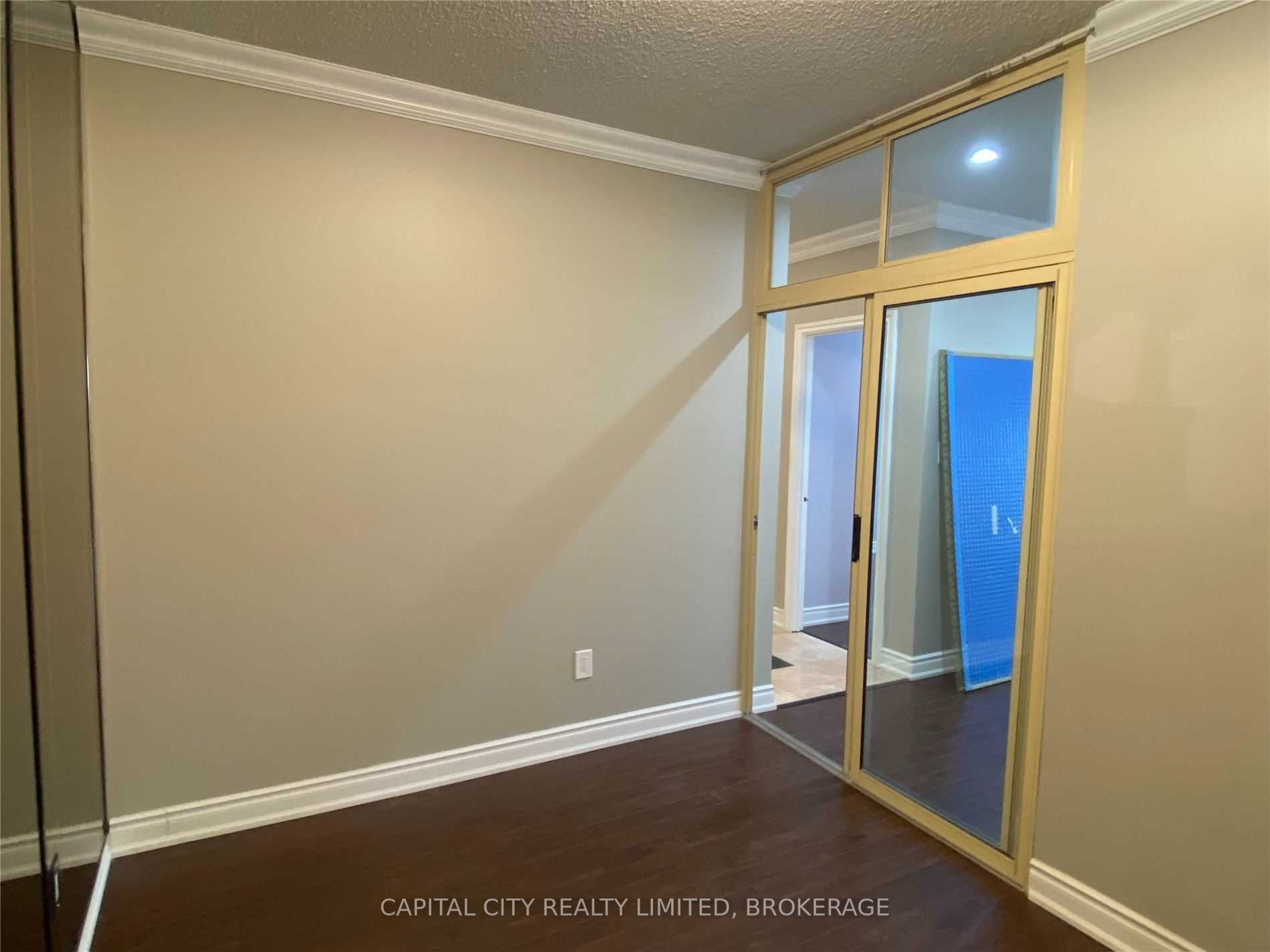 Listing C5865236 - Large Photo # 17