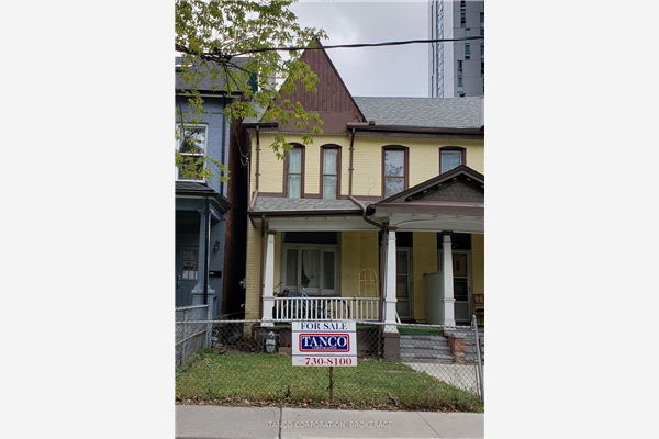 170 Huron St, Toronto