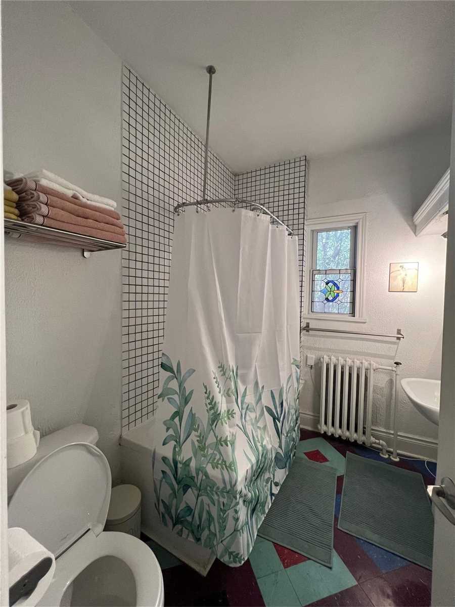 Listing C5865995 - Large Photo # 20