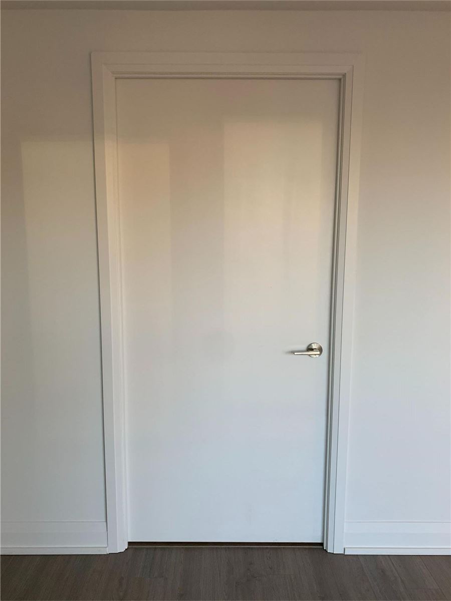 77 Mutual St, #1409