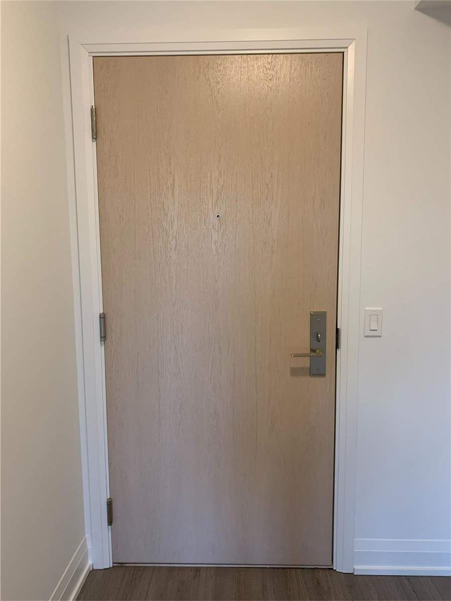77 Mutual St, #1409