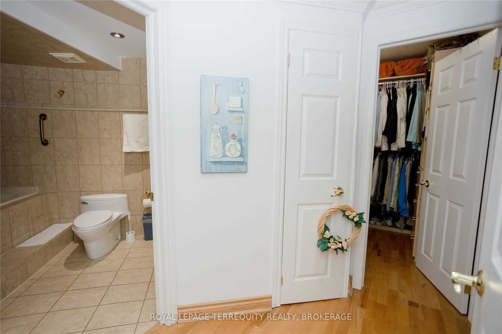 Listing C5867031 - Large Photo # 18