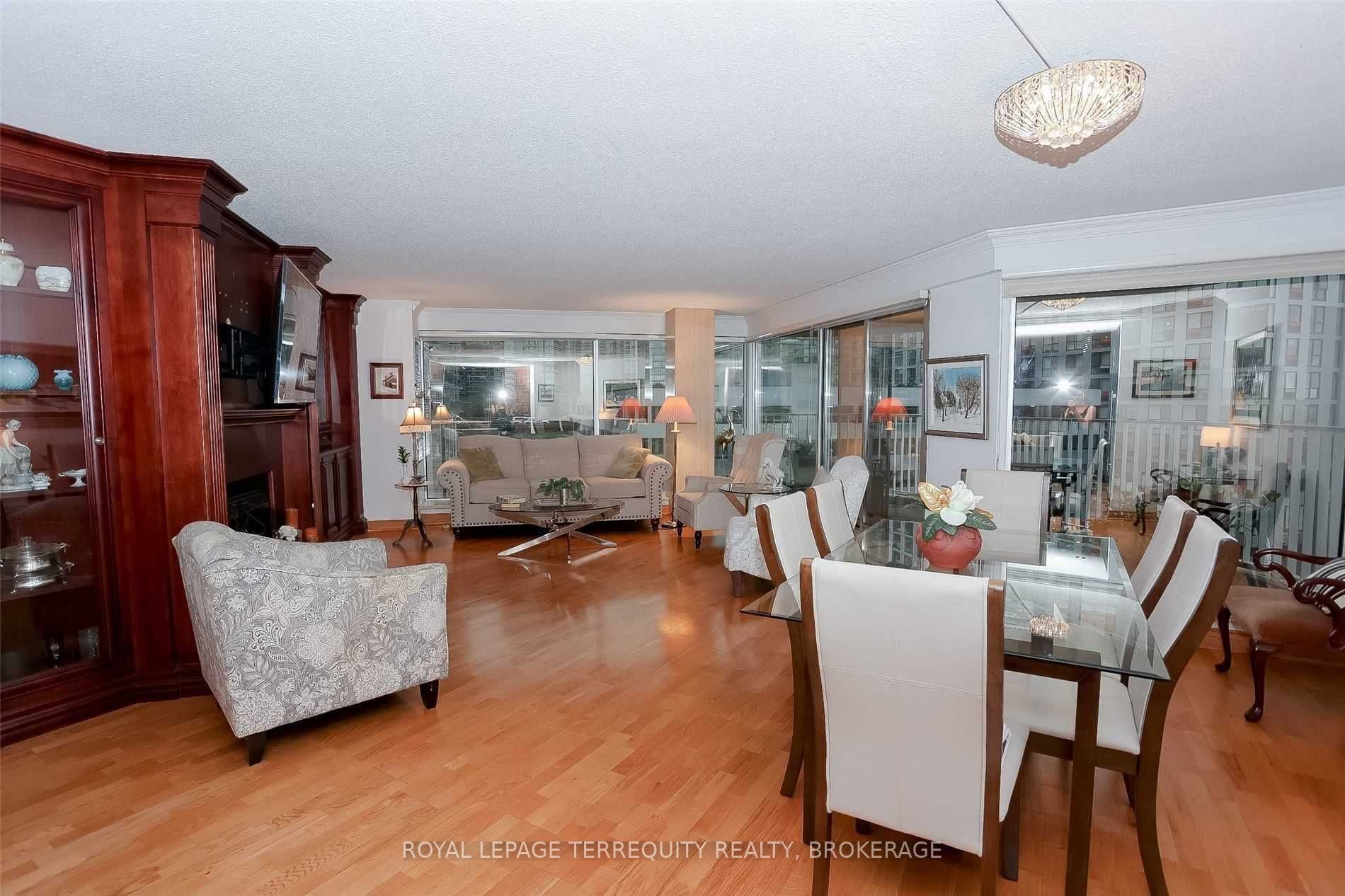 Listing C5867031 - Large Photo # 6