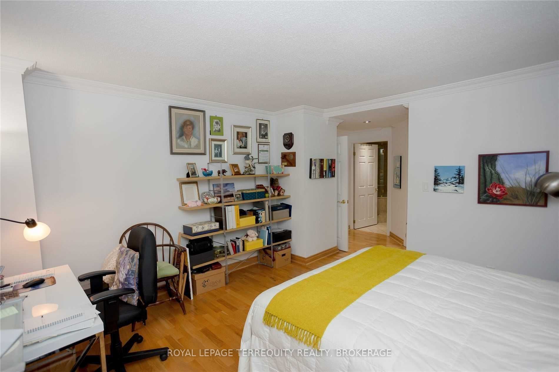 Listing C5867031 - Large Photo # 25