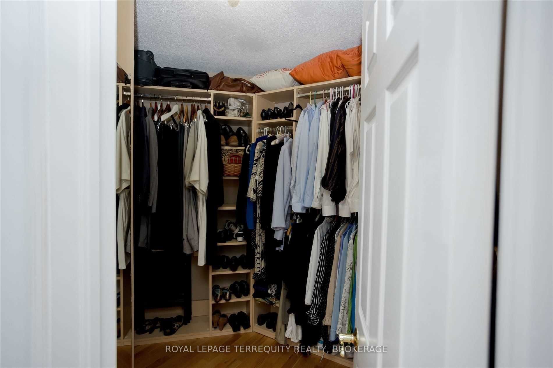 Listing C5867031 - Large Photo # 21