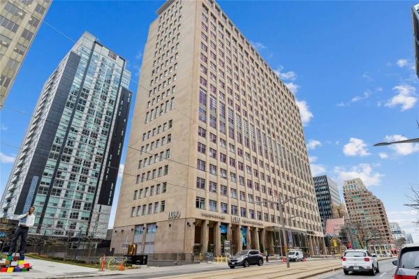 111 St Clair Ave W, Toronto