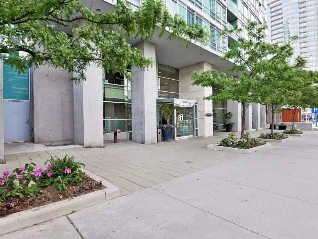 81 Navy Wharf Court #3511