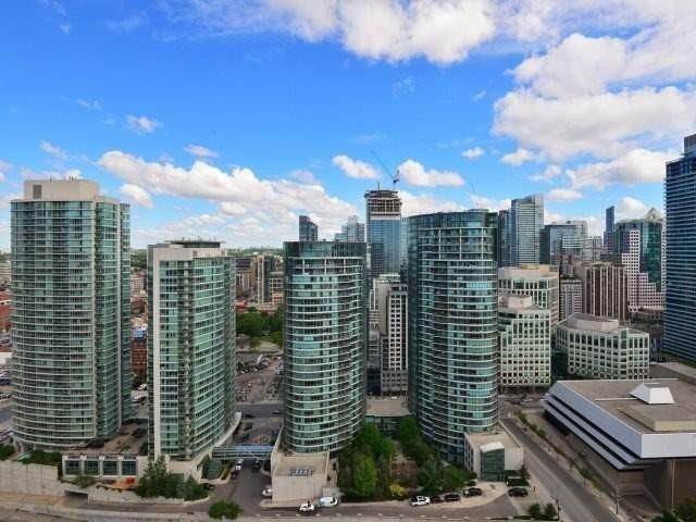 81 Navy Wharf Court #3511
