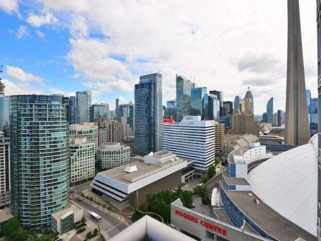 81 Navy Wharf Court #3511
