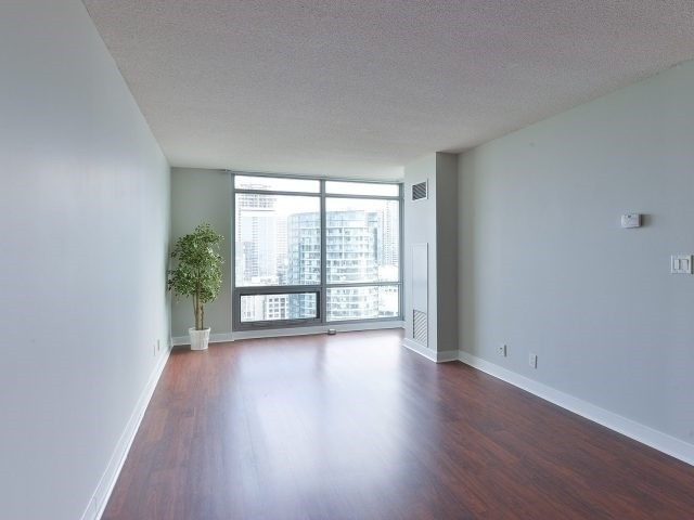 81 Navy Wharf Court #3511