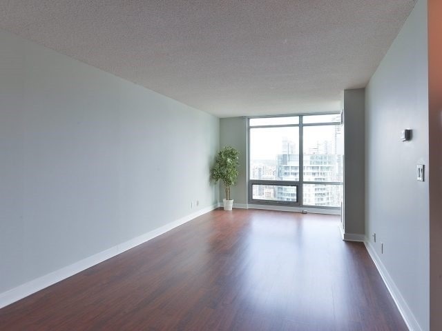 81 Navy Wharf Court #3511
