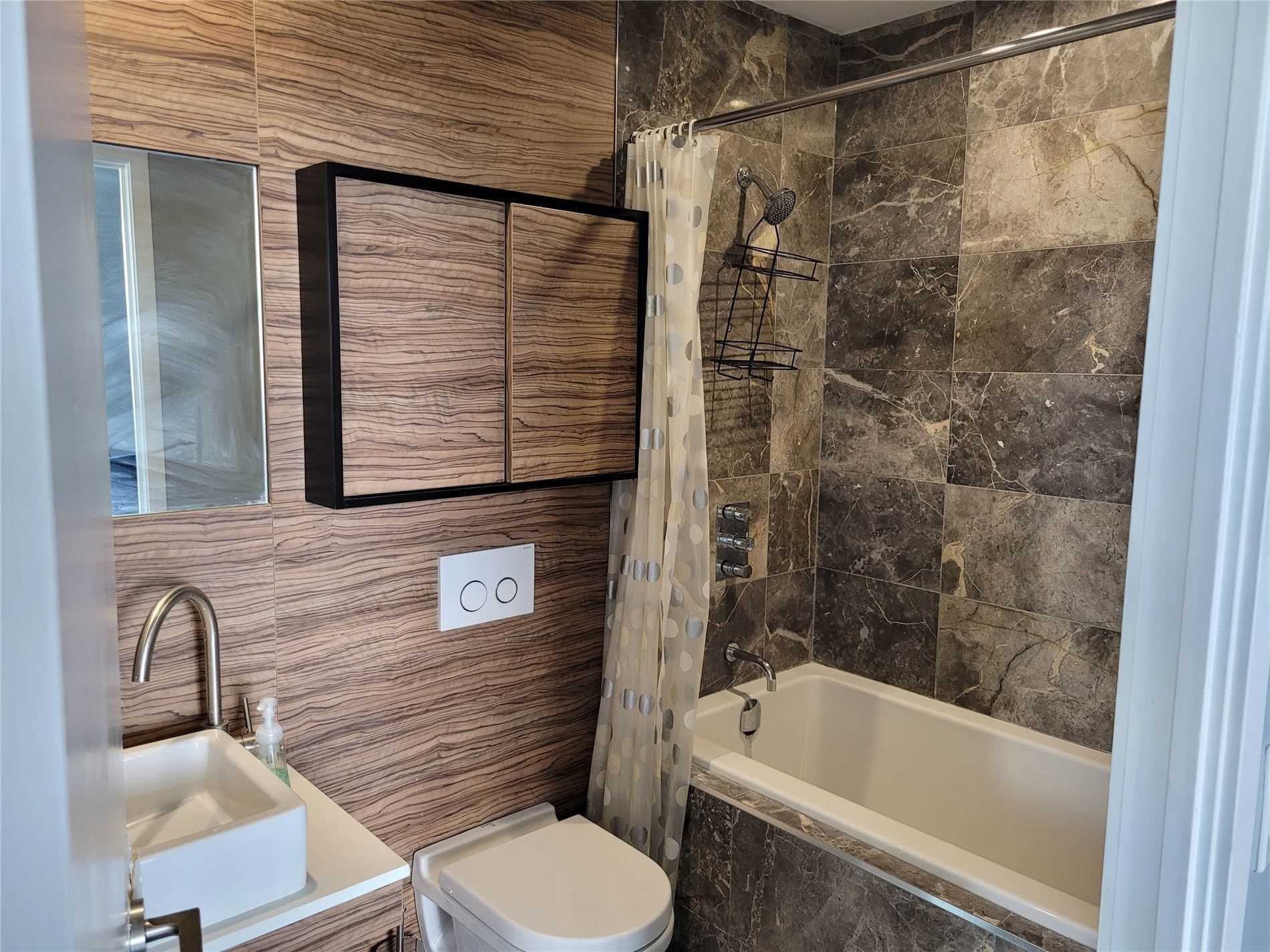 75 St Nicholas St, #3506