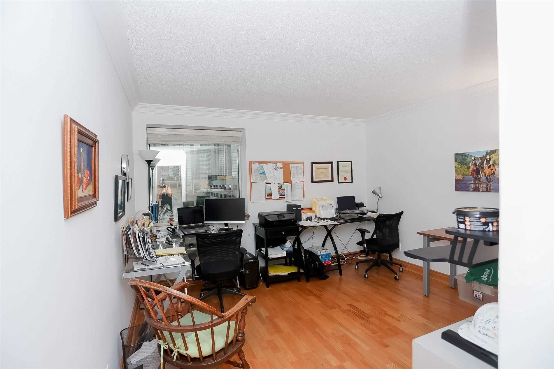401 Queens Quay W, #512