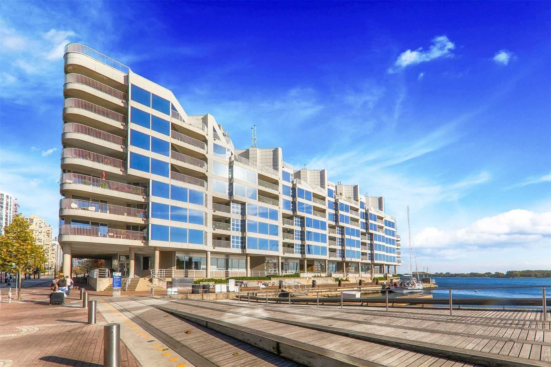 401 Queens Quay W, #512