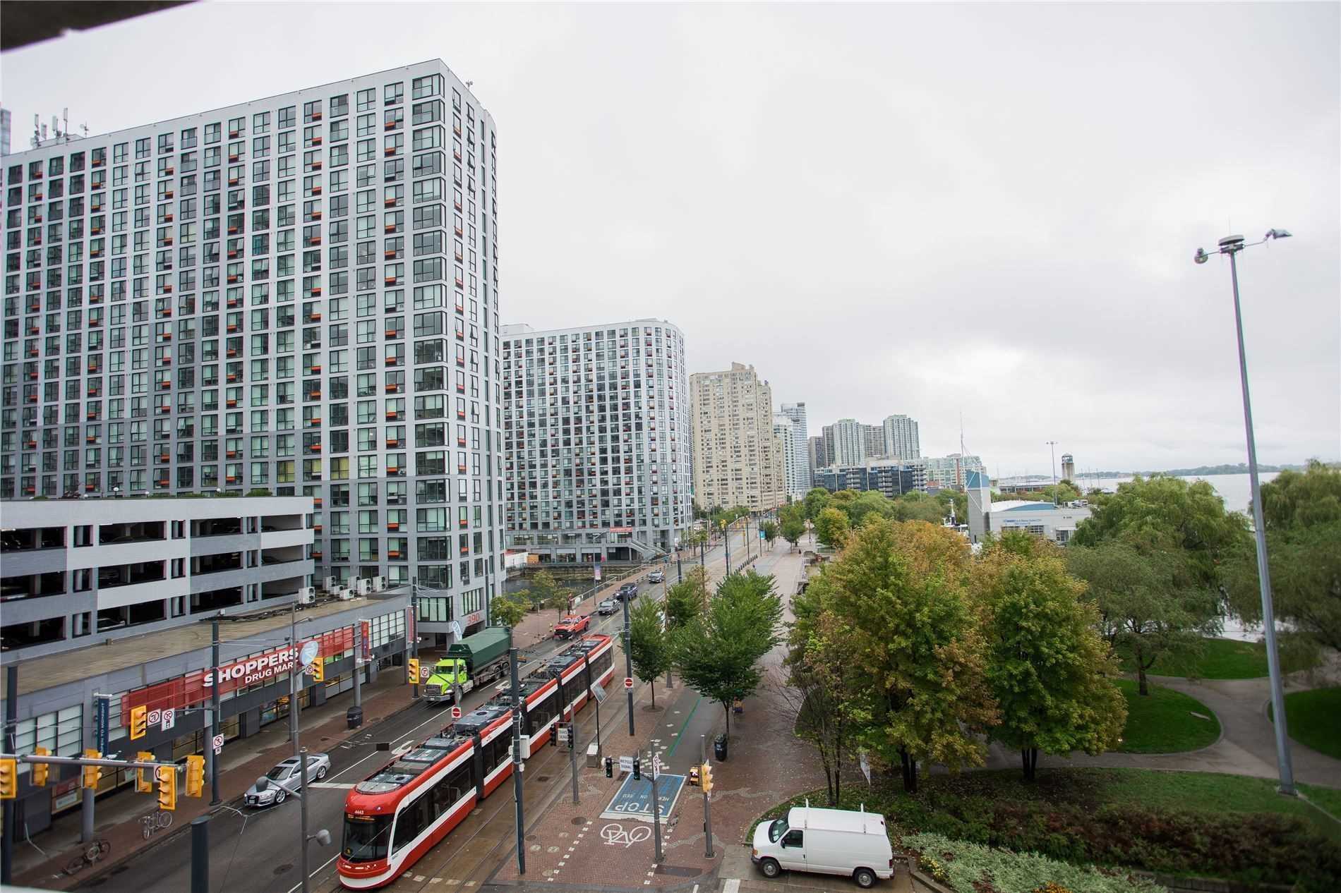 401 Queens Quay W, #512