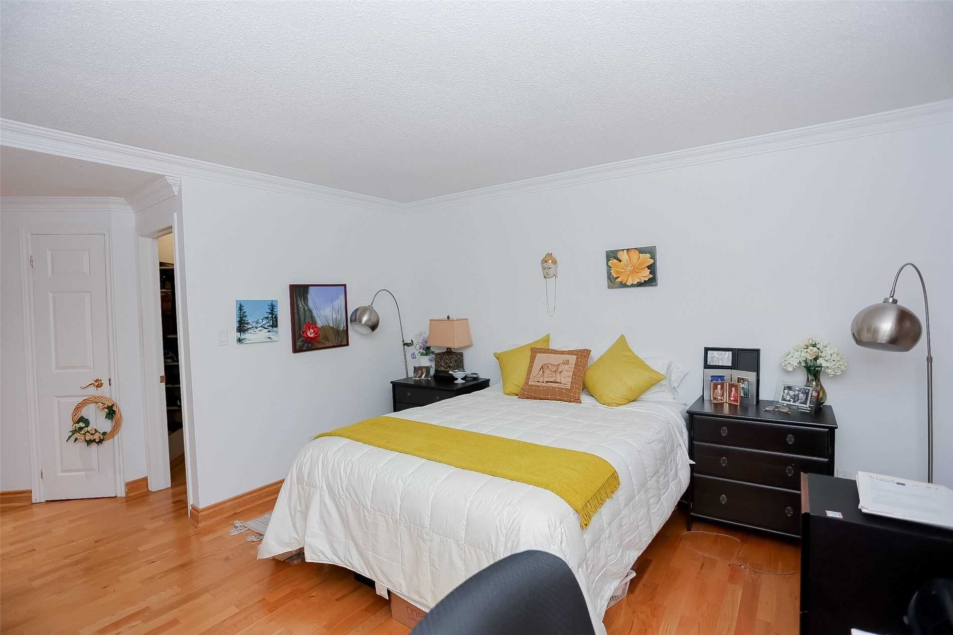 401 Queens Quay W, #512