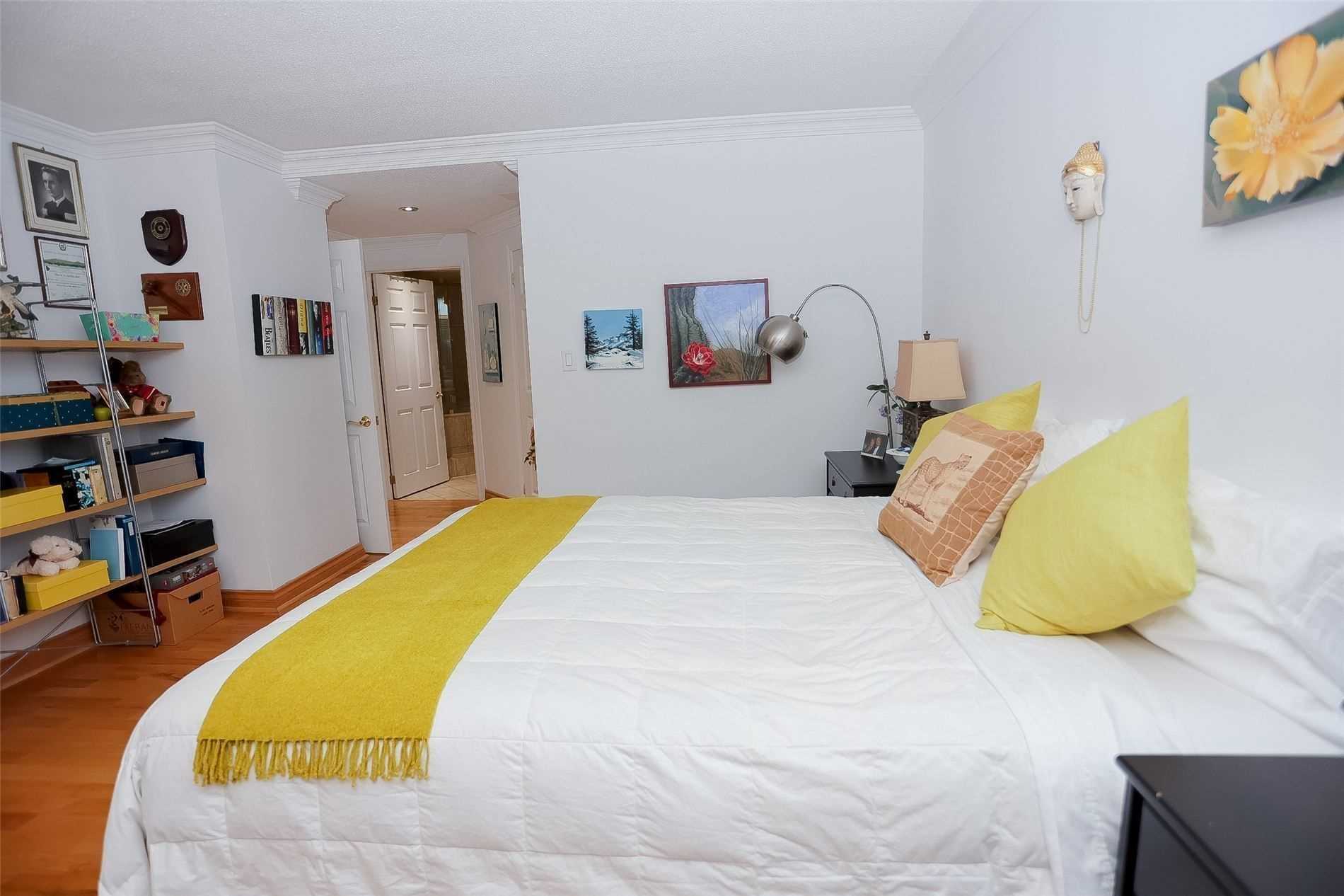 401 Queens Quay W, #512