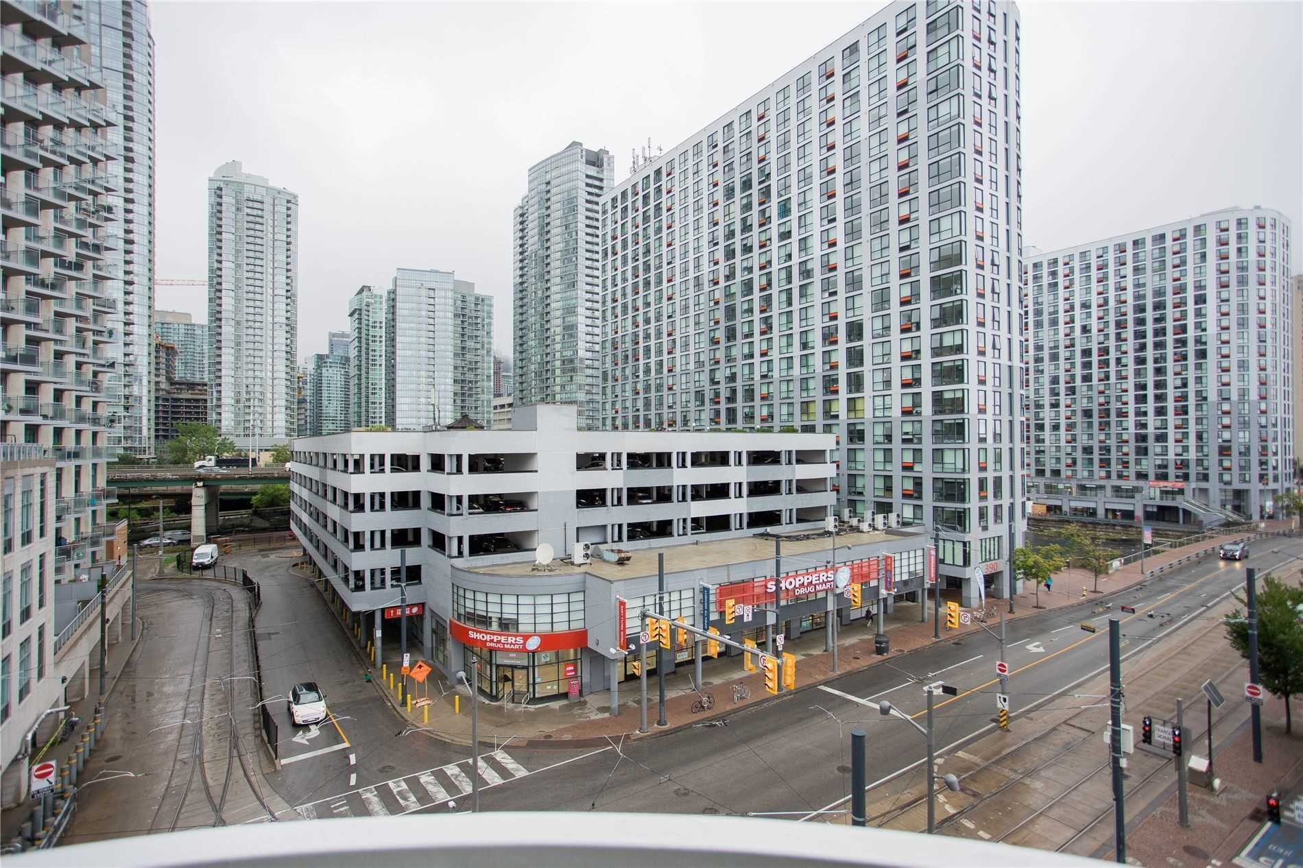 401 Queens Quay W, #512