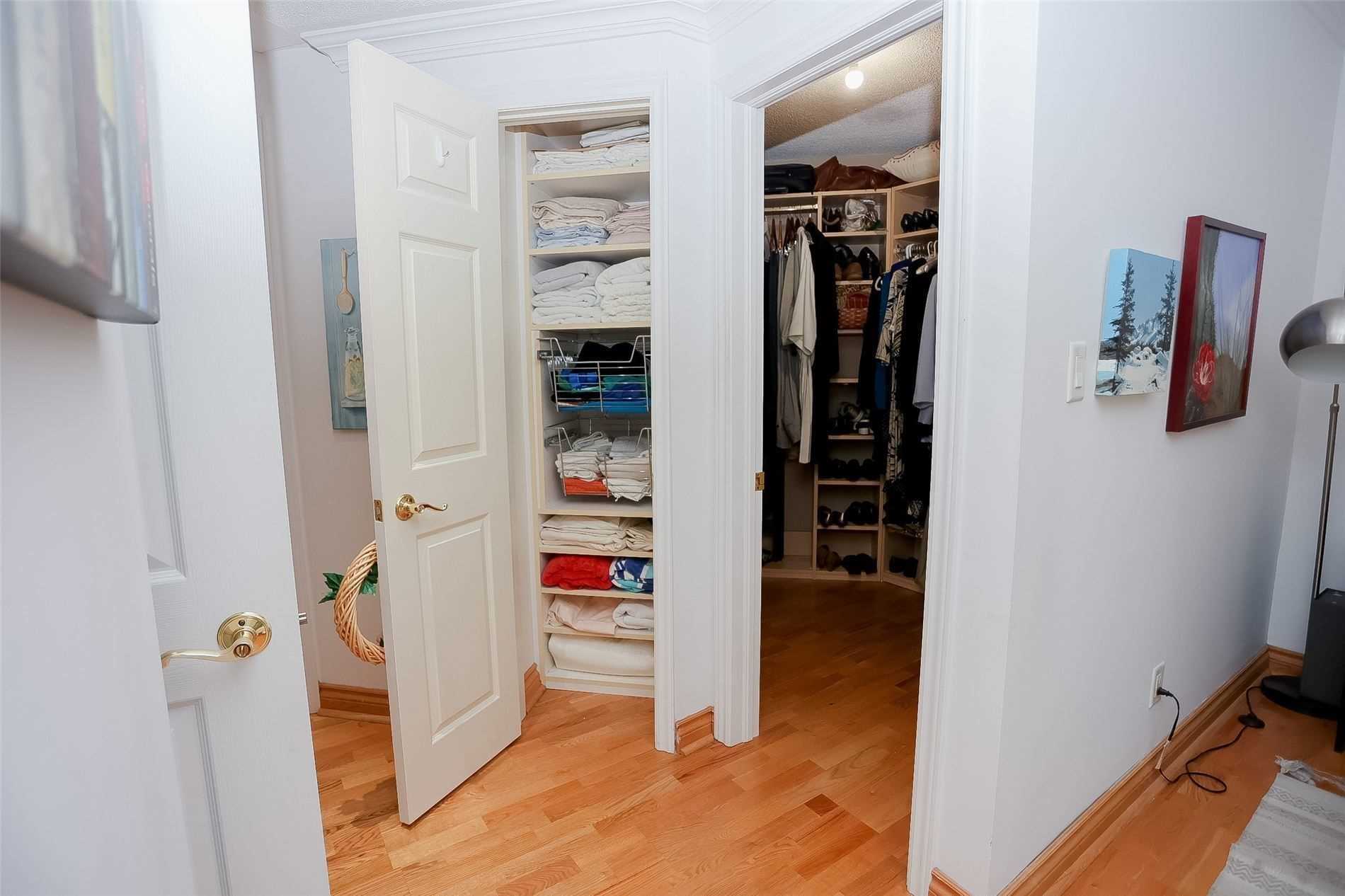 401 Queens Quay W, #512