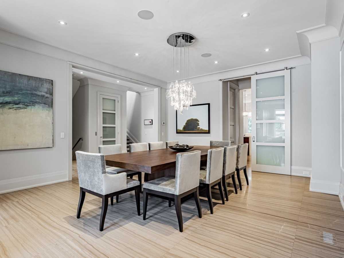 15 Vesta Dr