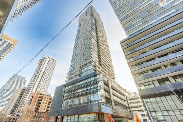 39 Roehampton Ave, Toronto