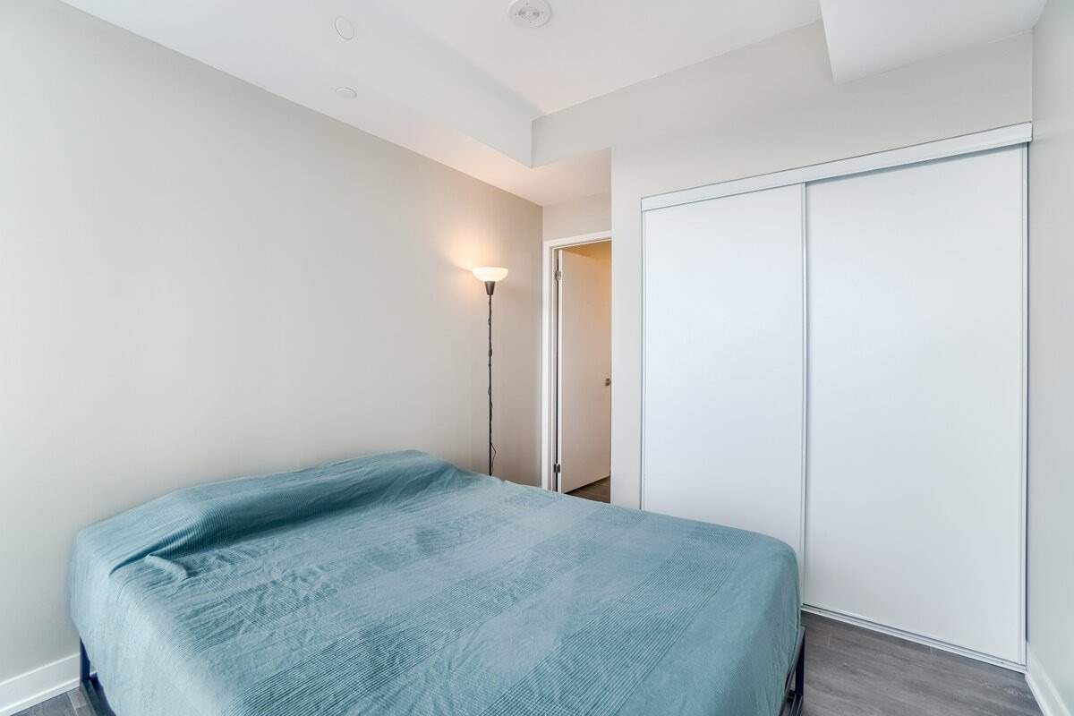 15 Holmes Avenue, #1708