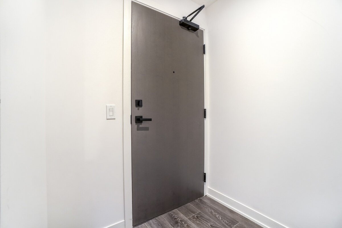 15 Holmes Avenue, #1708
