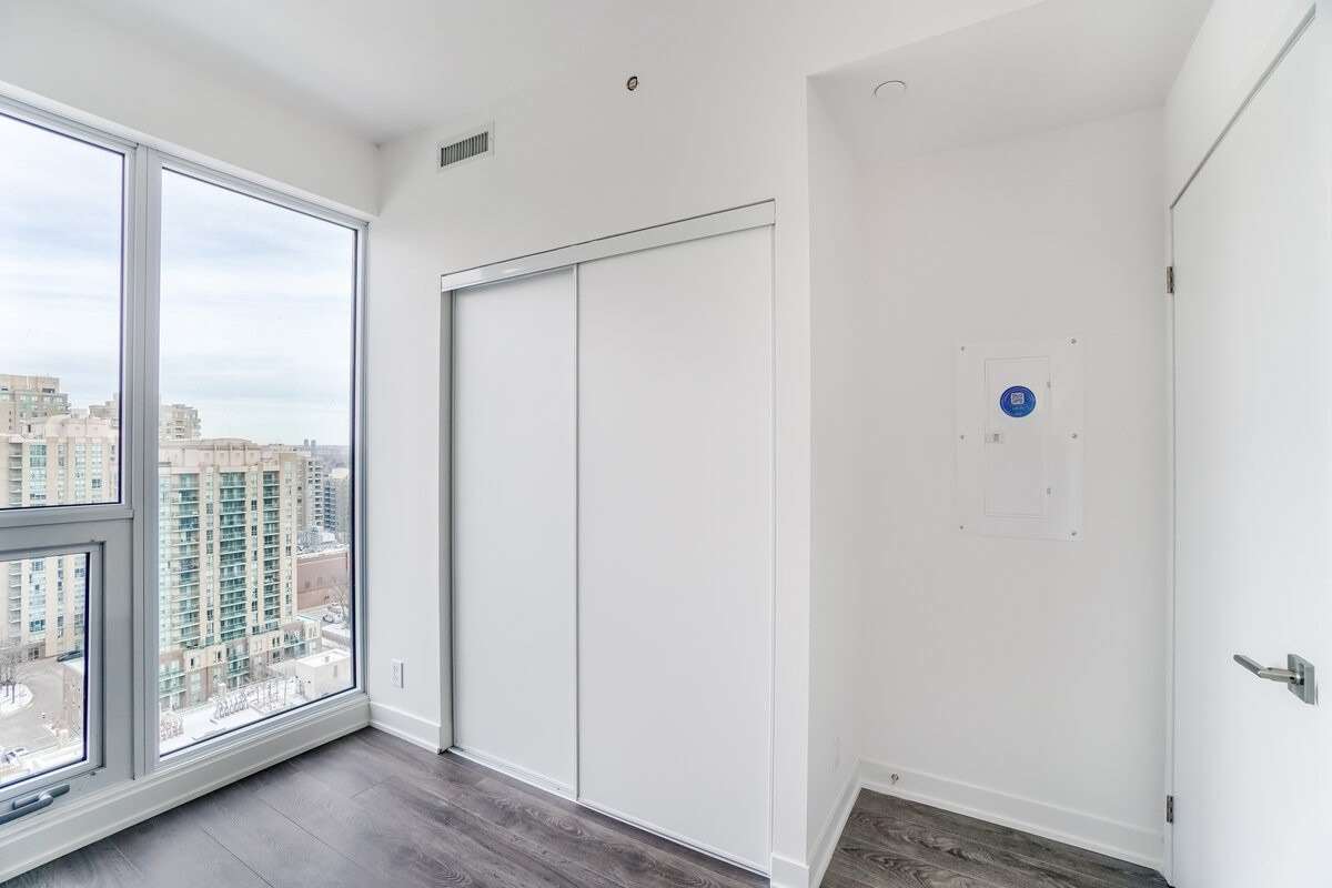 15 Holmes Avenue, #1708