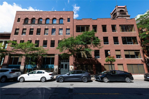 100 Lombard St, Toronto