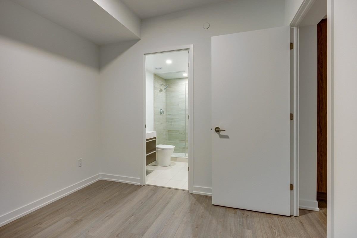 39 Roehampton Avenue, #606
