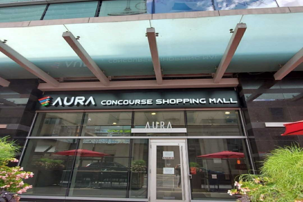 384 Yonge St, Toronto