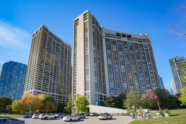 33 Harbour Sq, Toronto