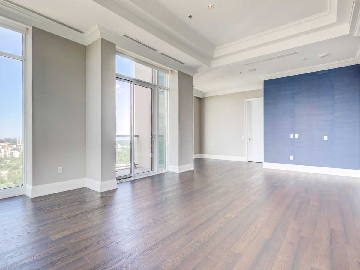 320 Tweedsmuir Avenue, #Ph1
