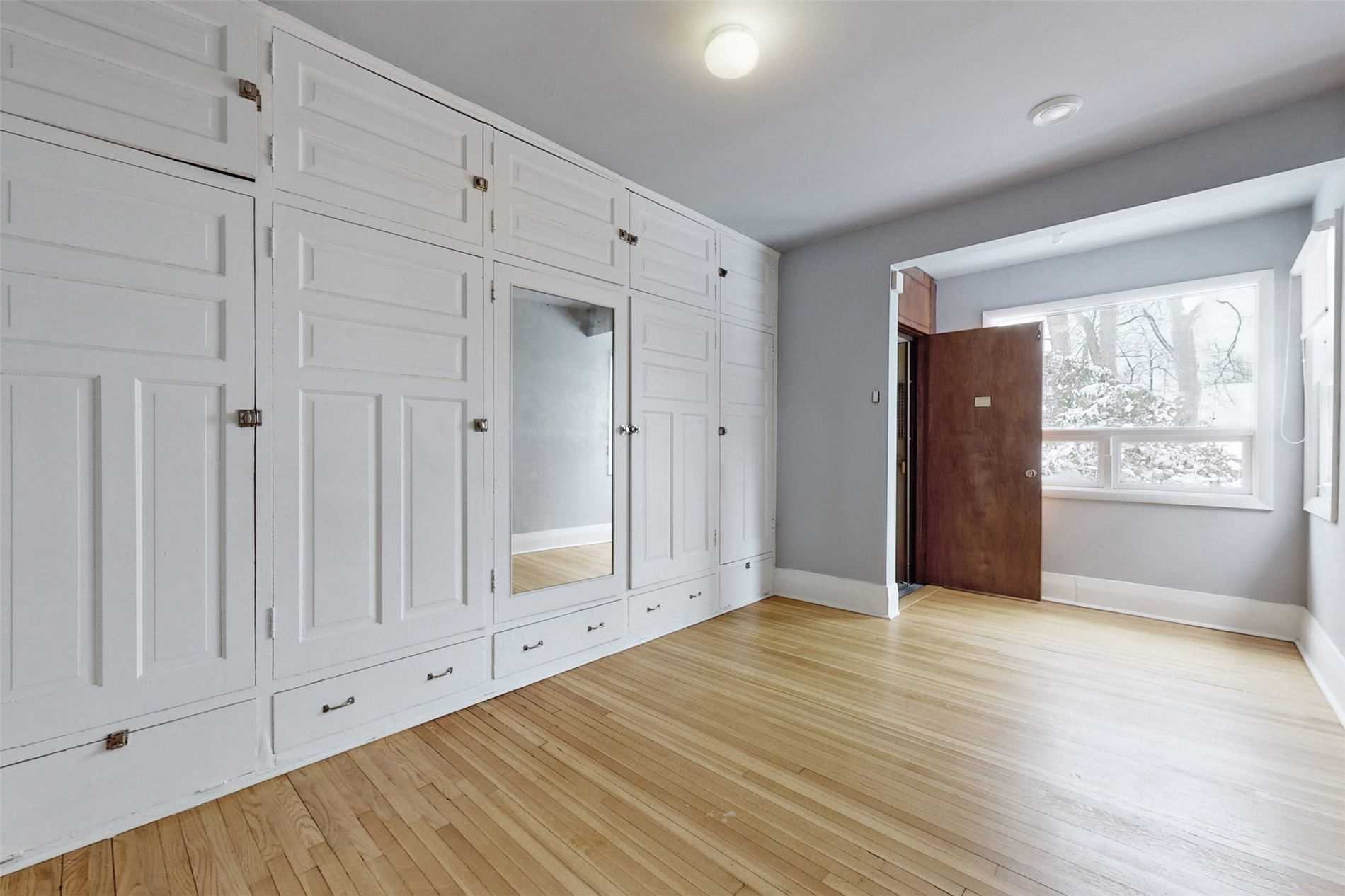 147 Farnham Avenue