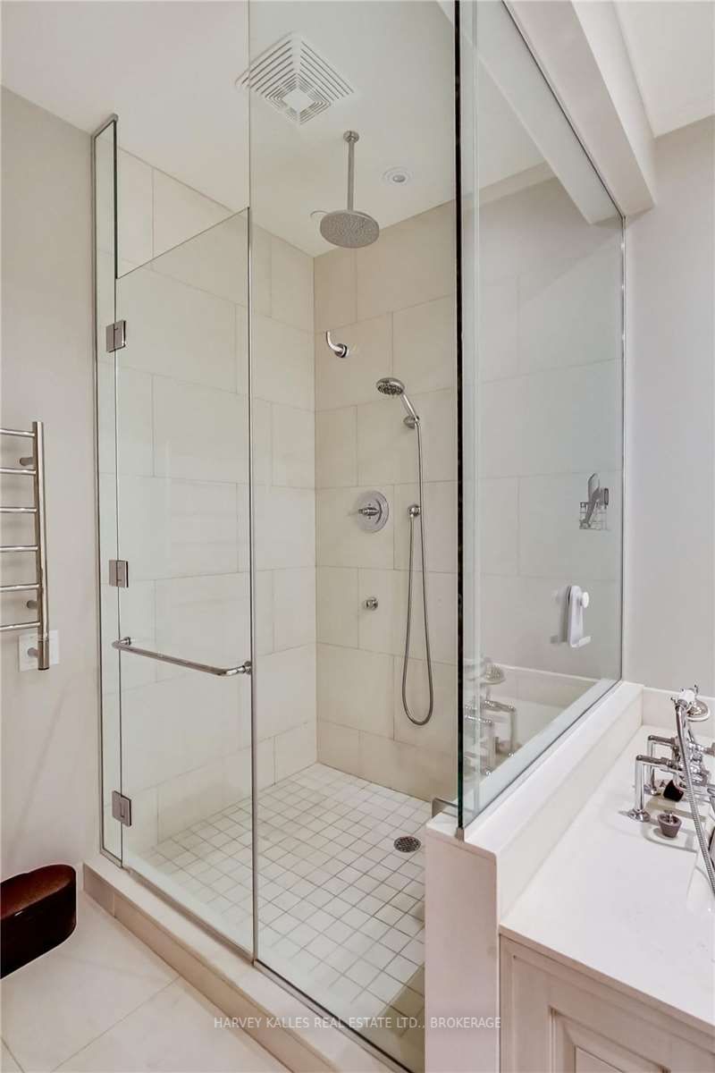 Listing C5872822 - Large Photo # 18