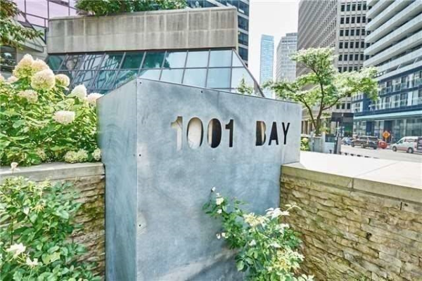 1001 Bay St, Toronto