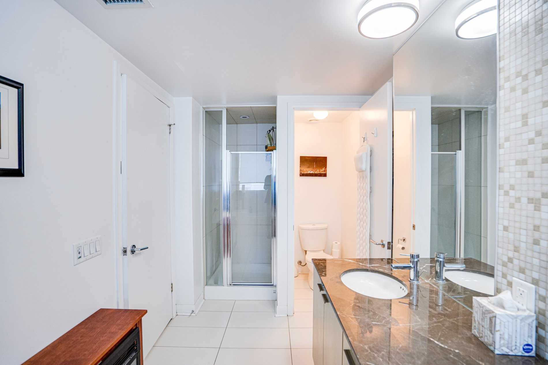 375 King St W, #2603
