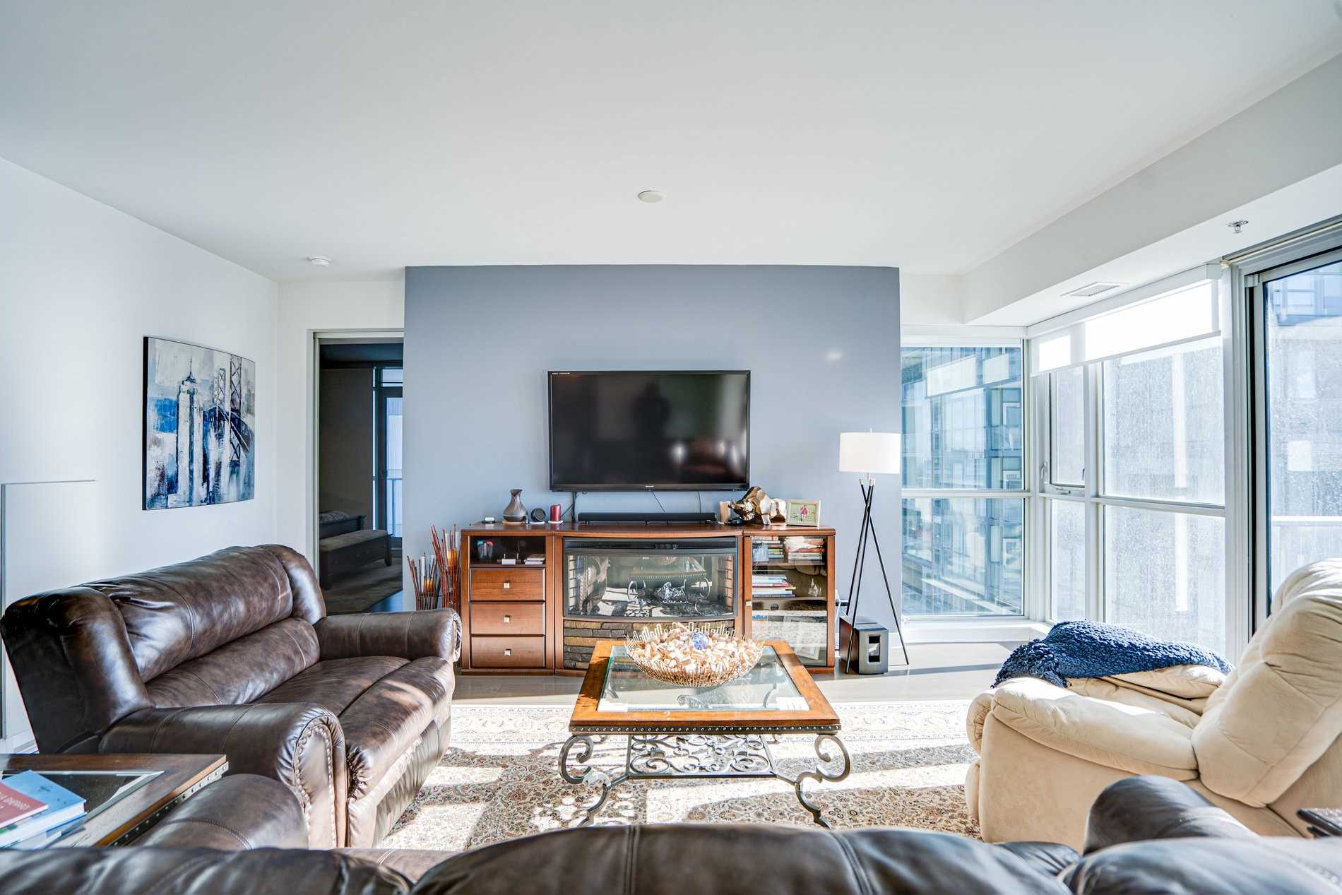 375 King St W, #2603