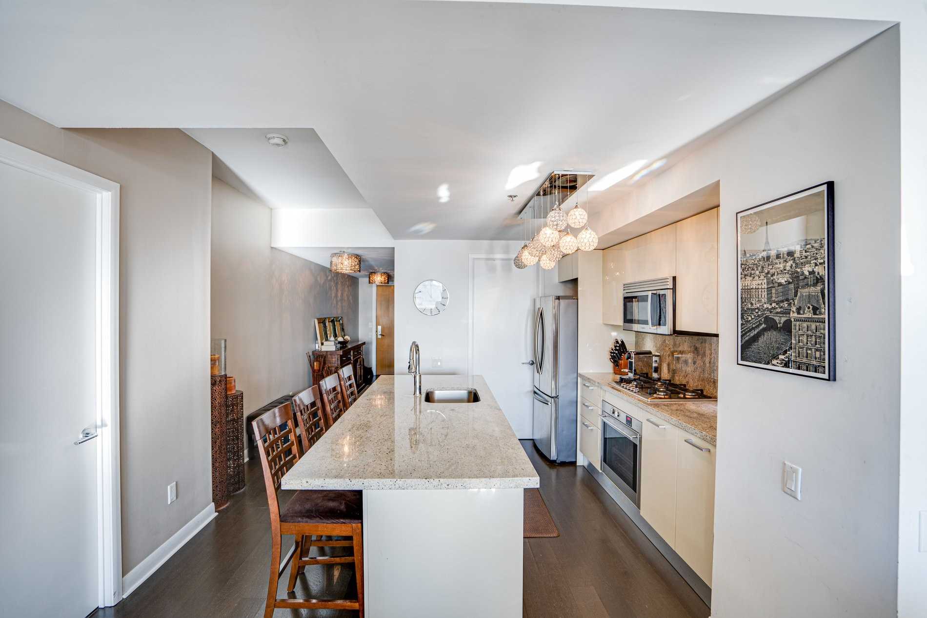 375 King St W, #2603