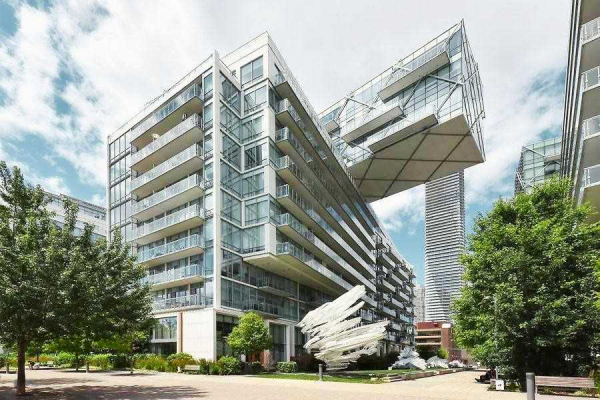 29 Queens Quay E, Toronto