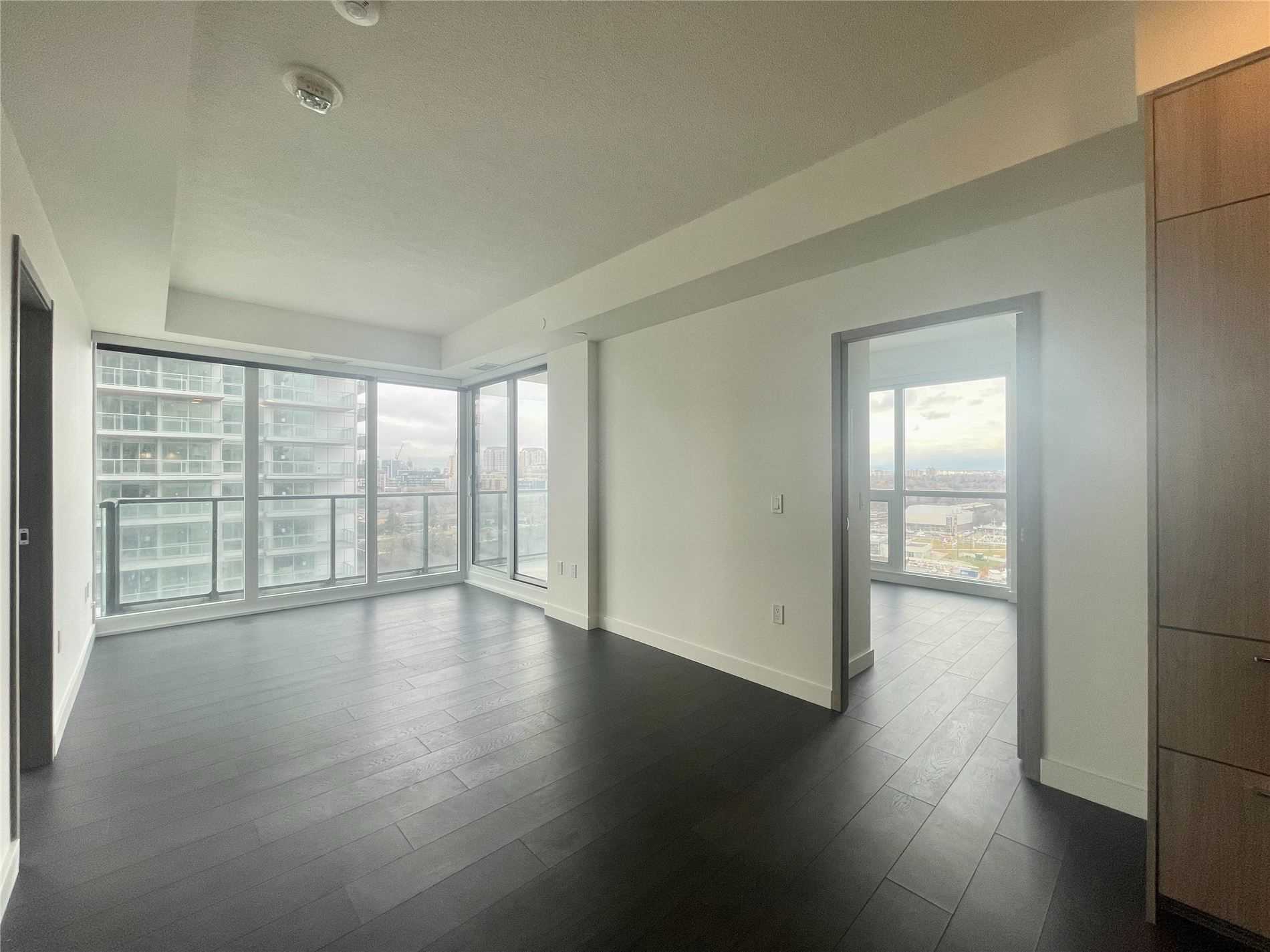 85 Mcmahon Dr, #1809