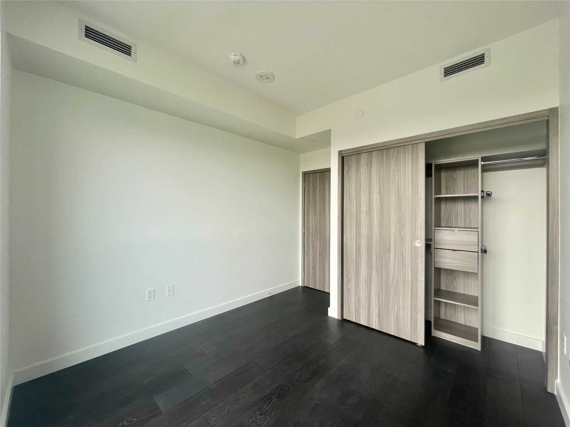 85 Mcmahon Dr, #1809