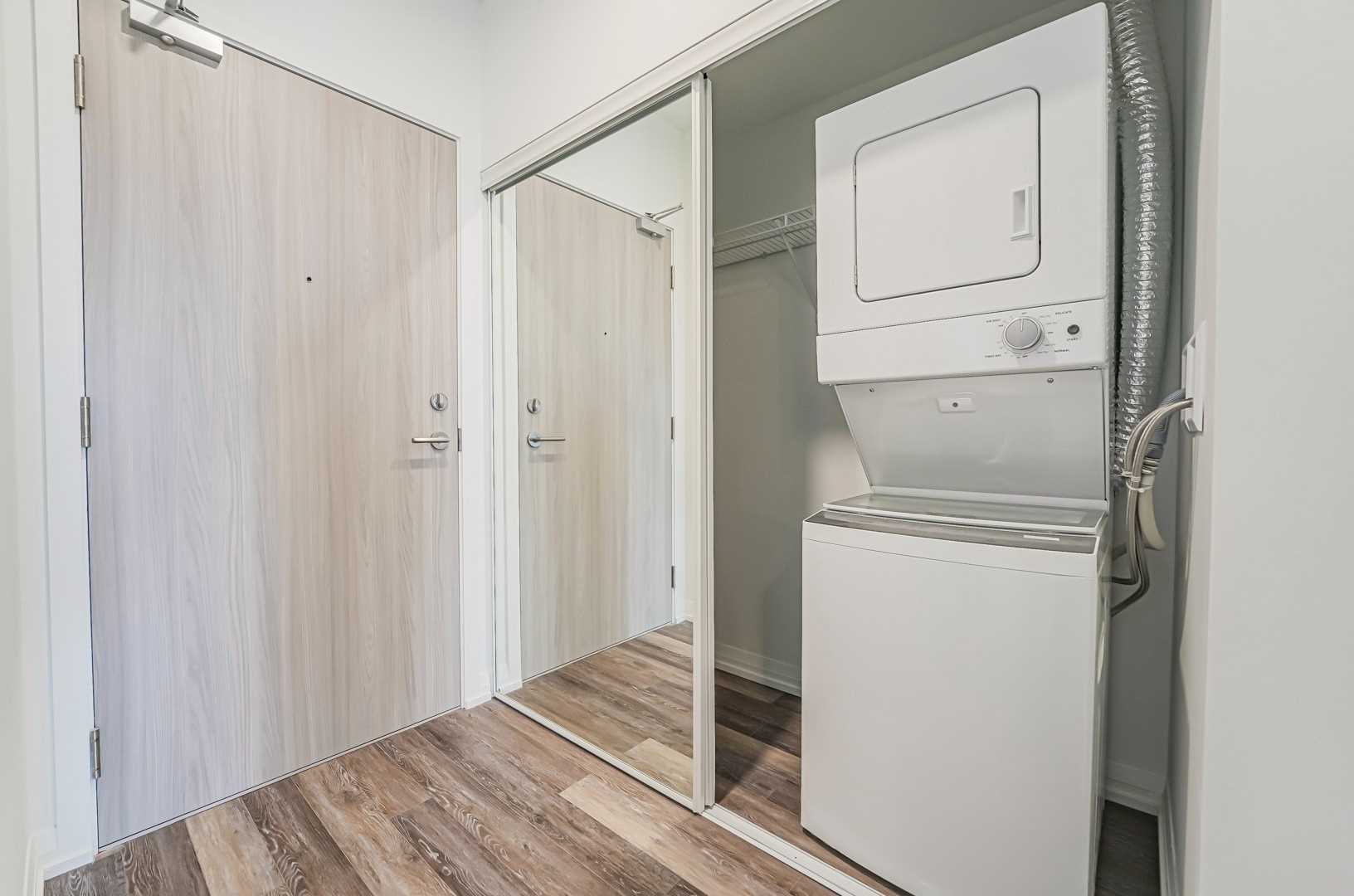 75 Canterbury Pl, #1817